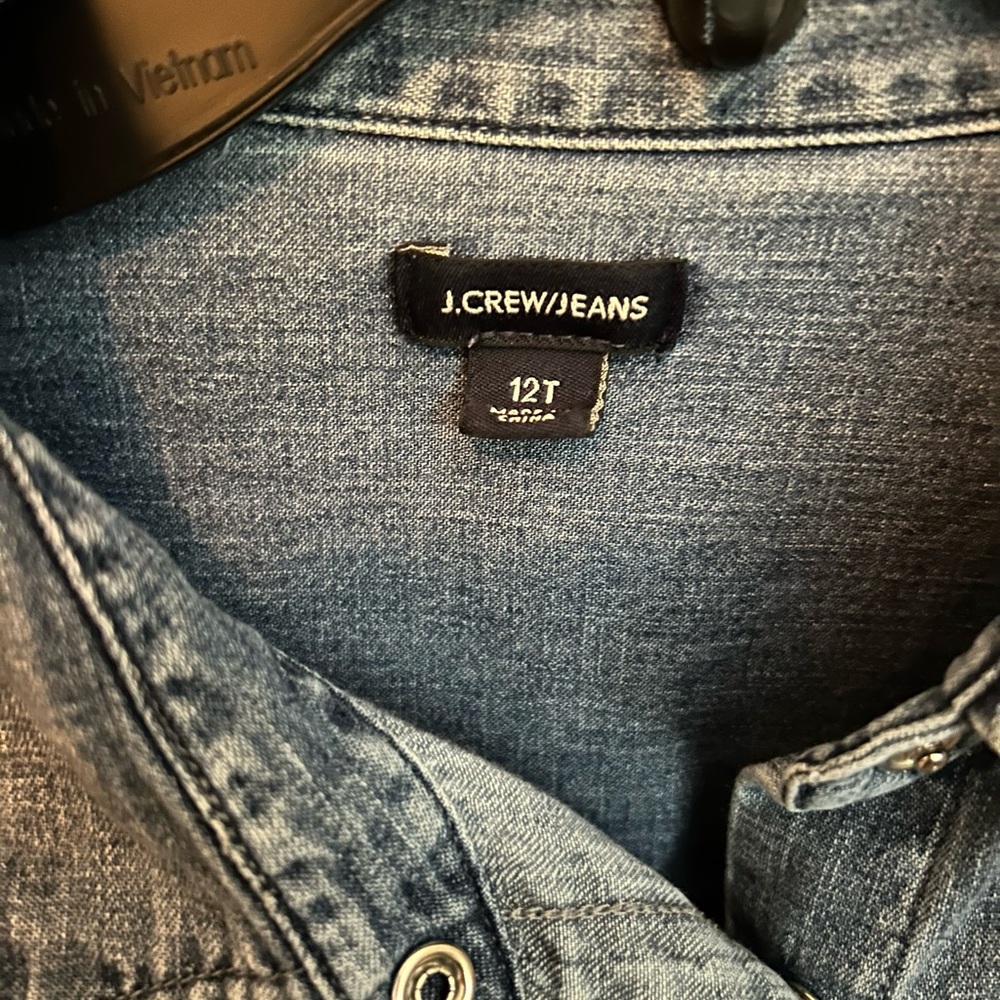 *Like New* J.Crew Woman’s Classic “Western Pearl Snap” Indigo Blue Denim Shirt - Picture 8 of 15